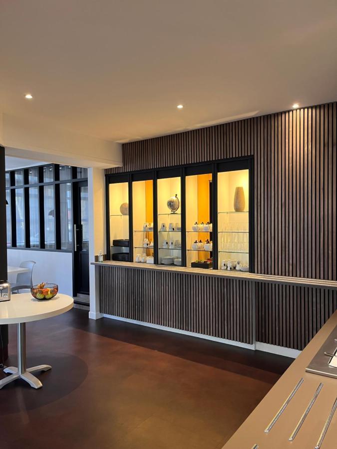 Hôtel Le Keroman Lorient Bagian luar foto