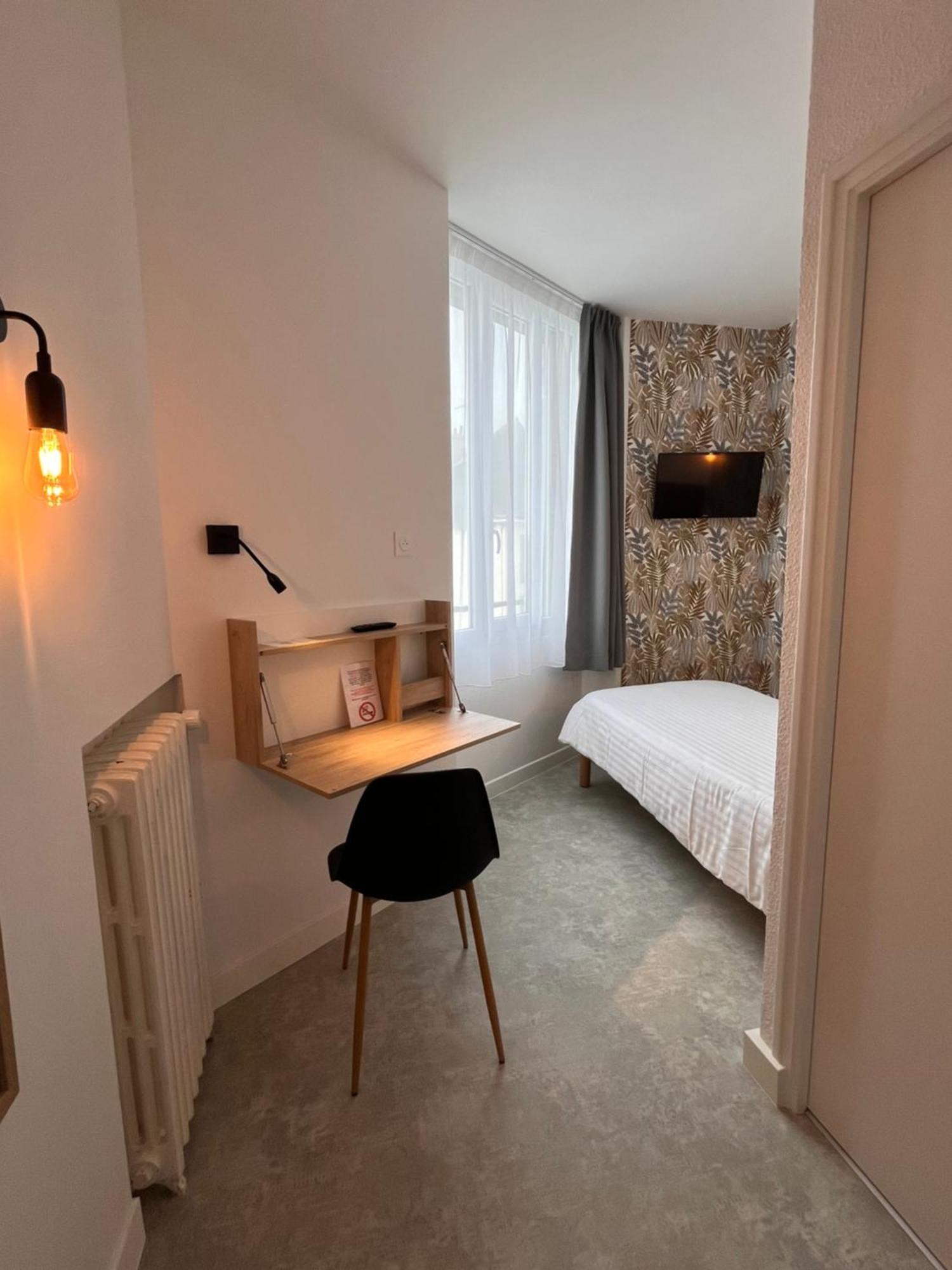 Hôtel Le Keroman Lorient Bagian luar foto