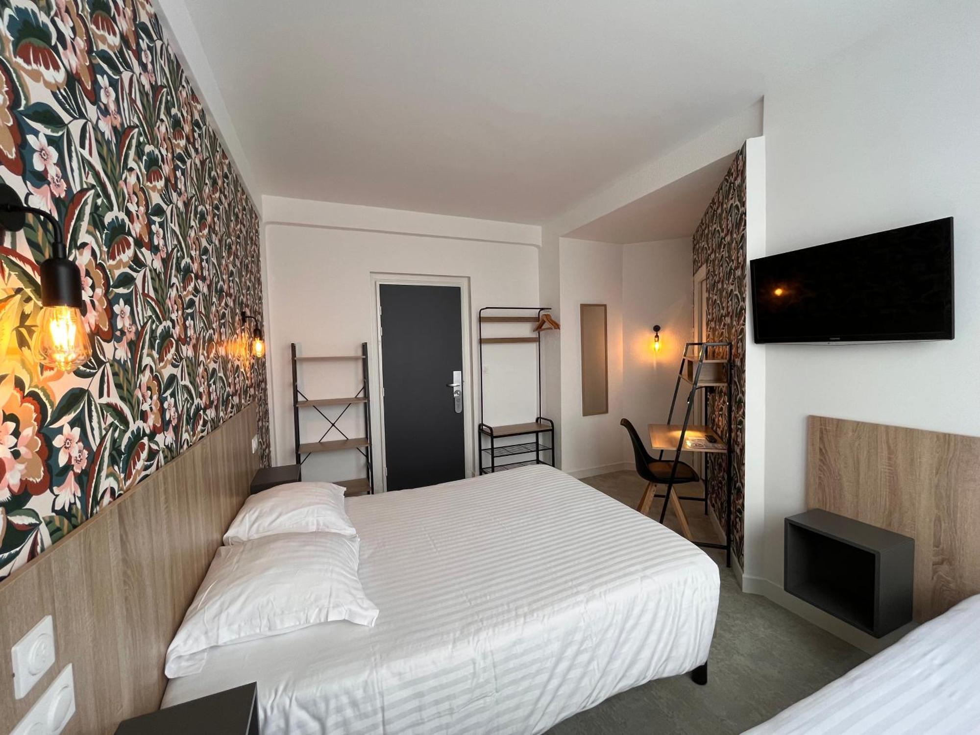 Hôtel Le Keroman Lorient Bagian luar foto