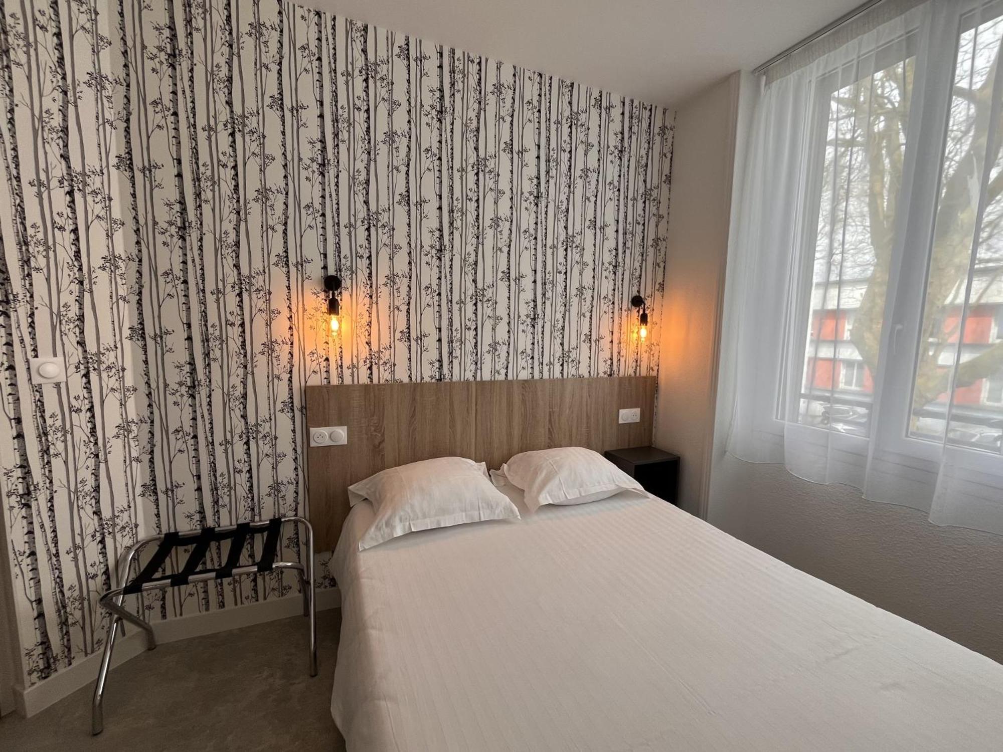 Hôtel Le Keroman Lorient Bagian luar foto