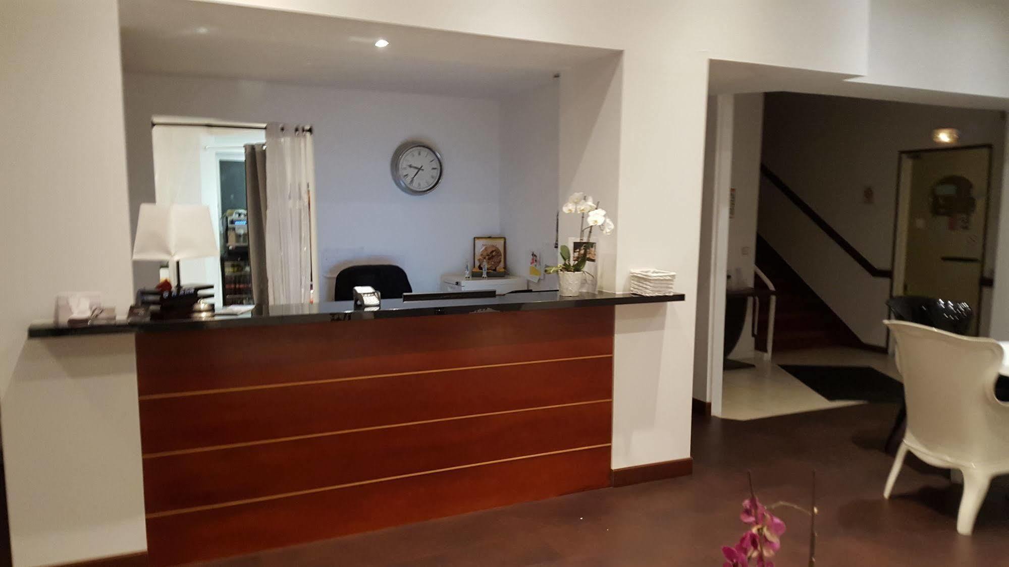 Hôtel Le Keroman Lorient Bagian luar foto